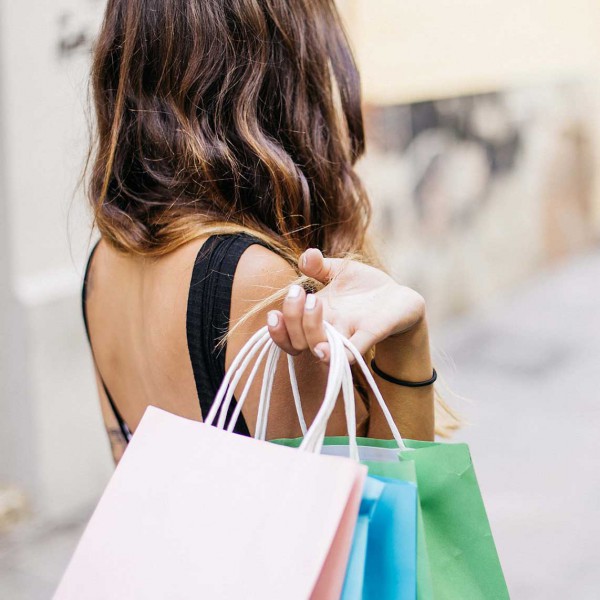 shopaholic Impaired judgement due to Alzheimer's disease